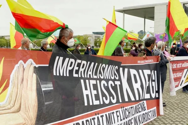 Kürtler işgale karşı yürüdü