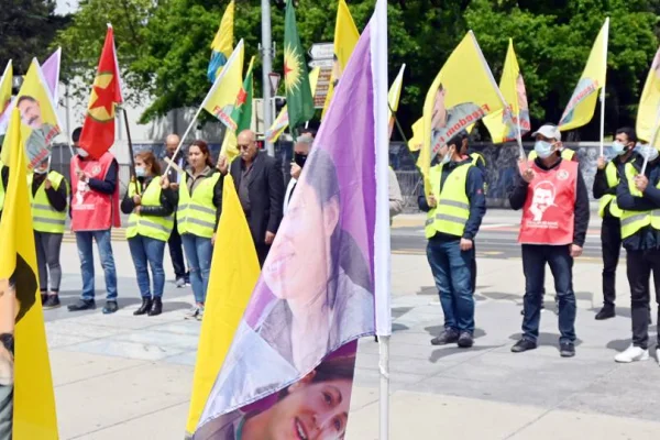 Cenevre’de gerilla direnişi selamlandı