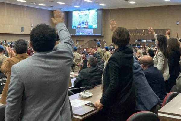 Kobanê Davası: Mahkeme heyeti çekilsin