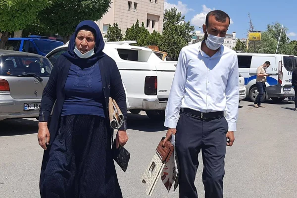 Şenyaşar’a adliye bahçesi de yasak