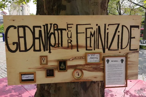 Berlin’de kadın kırımına karşı eylem