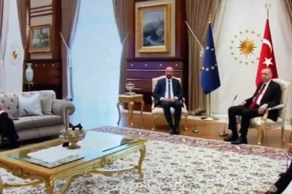 Sahte ve yalancı dost