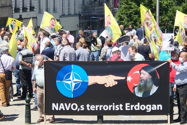 ‘NATO ve ABD elinizi Kürdistan çekin!’