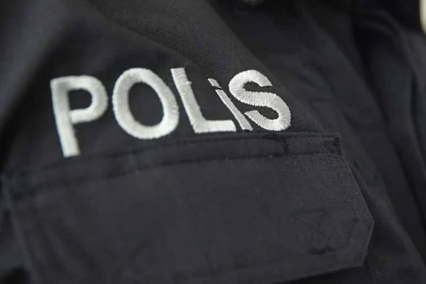 Tecavüzcü polislere beraat