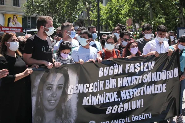 Bir katliam ve Deniz Poyraz
