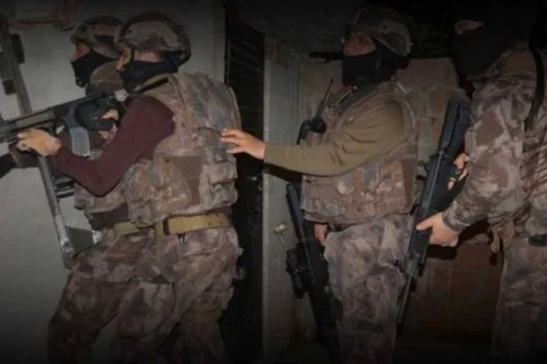 100’den fazla eve baskın