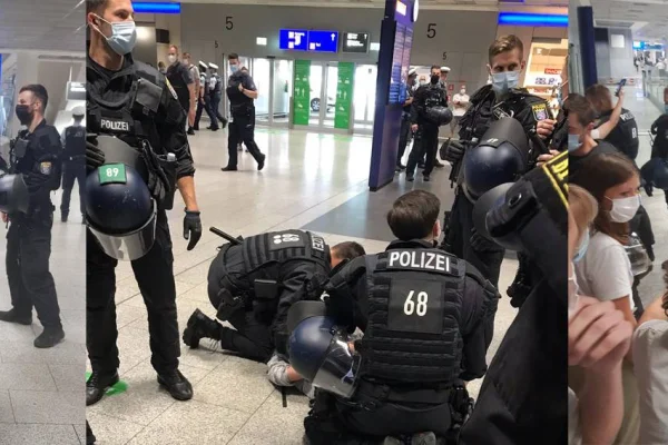 Alman polisi barış heyetine saldırdı