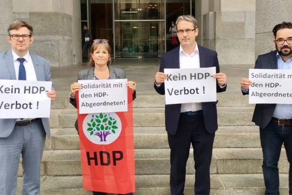 Alman vekiller: HDP’nin yanındayız