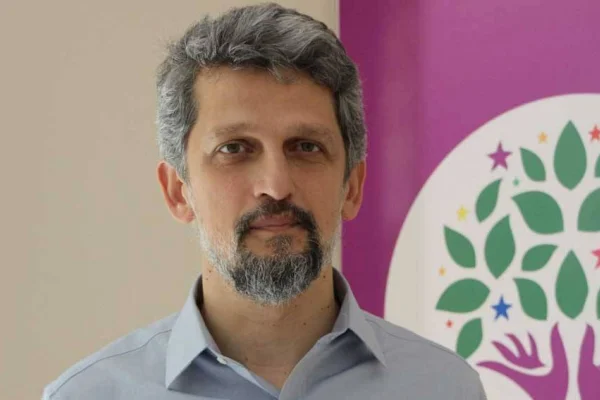 Tek adam halkın bütçesine çöktü