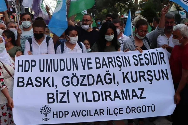 Önce tehdit, sonra saldırı