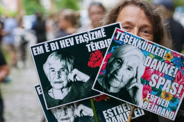 Güle güle Esther yoldaş!