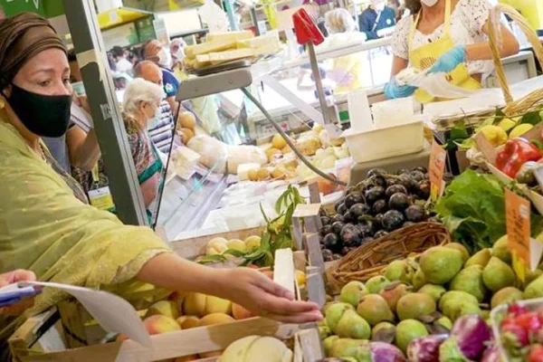 Çiftçi kadınların yoksulluğu artıyor