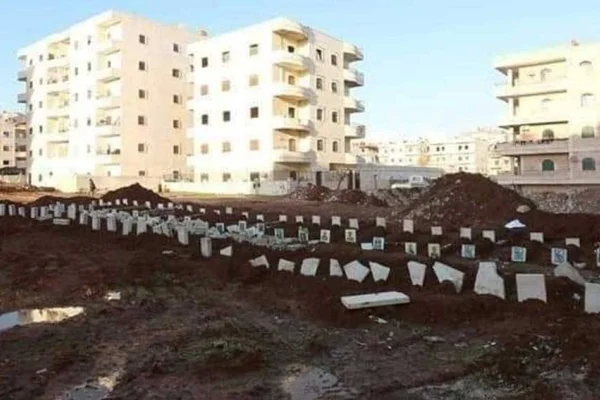 Efrîn’deki cenazeler başka mezarlıklara götürüldü