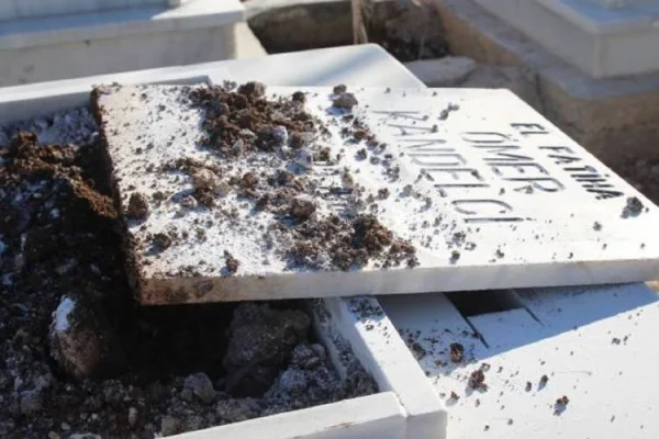 Ölü bedenler devlet kuşatmasında