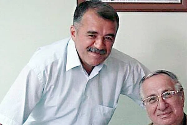 Aram’ın mezarı başında