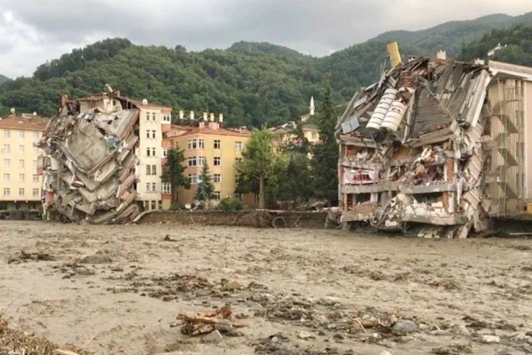 Doğa kendinden alınanı insana bırakmaz