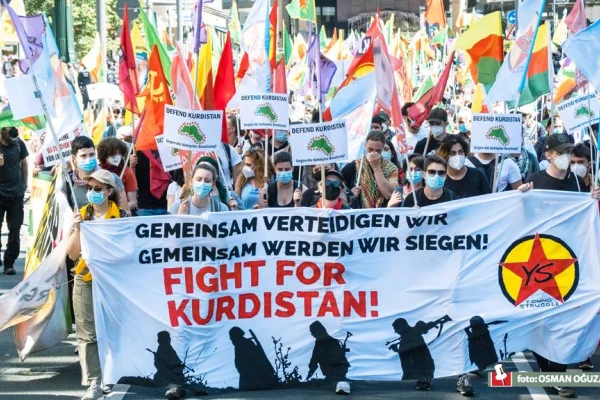 Düsseldorf'ta işgale karşı direniş mesajı
