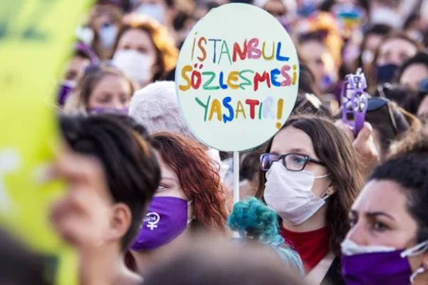 Devlet, kadınları şiddete mahkum etti