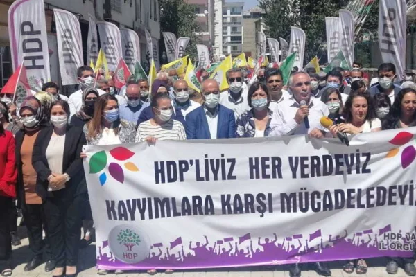 Kayyum, Kürt düşmanlığıdır