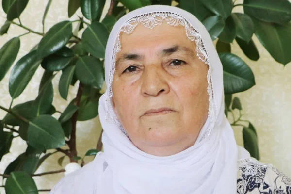 Beyaz tülbentlerimizi karartamazsınız!