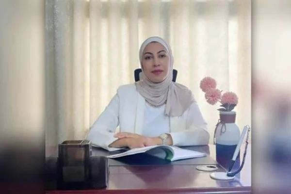 Parayı veren erkekten kurtuluyor!