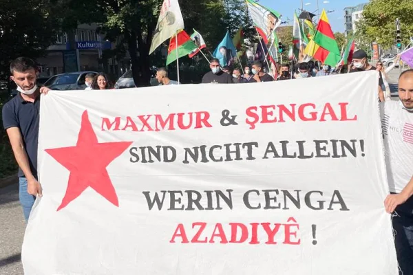 Gençler, KDP/TC'ye karşı alanlardaydı