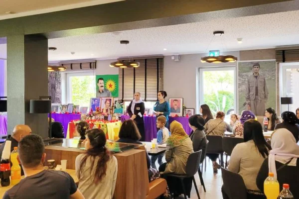 Paris ve Aurich'te özgürlük şehitleri anıldı