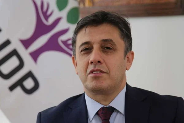 İktidar kazandıracak değişiklik peşinde