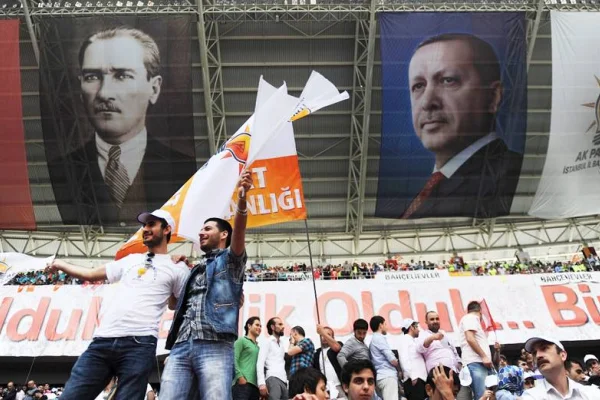 İslamcılık, Türkçülük, ırkçılık