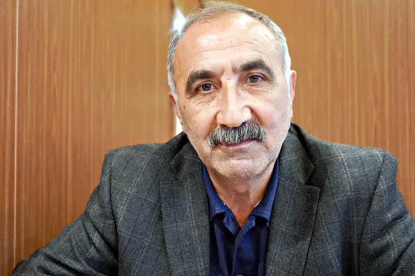 İşten çıktım, parlamentoya gittim