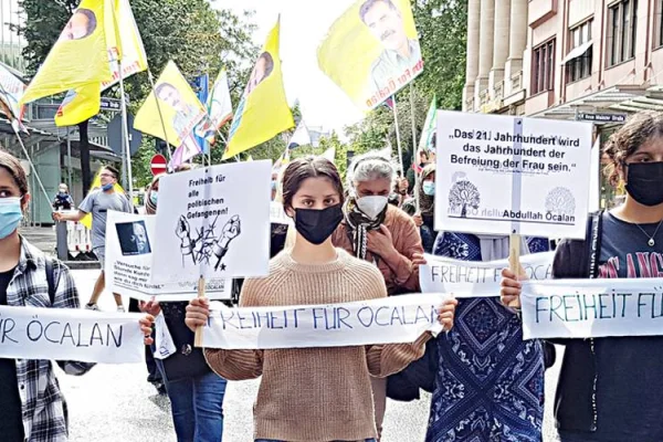 Berlin'den Helsinki'ye: Dem Dema Azadiyê ye