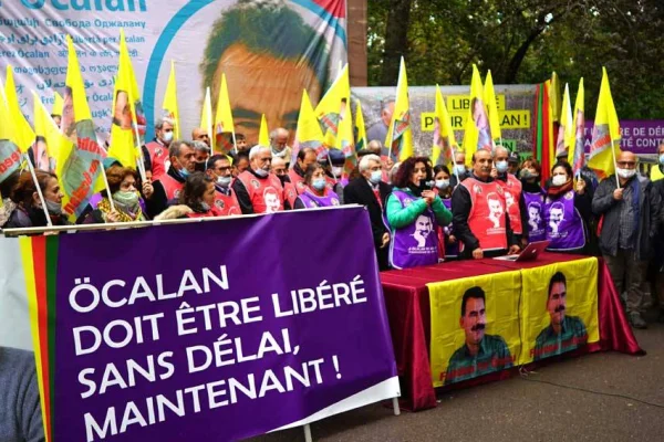KCDK-E, Ekim’i ‘Öcalan’a  Özgürlük Ayı’ olarak karşılıyor