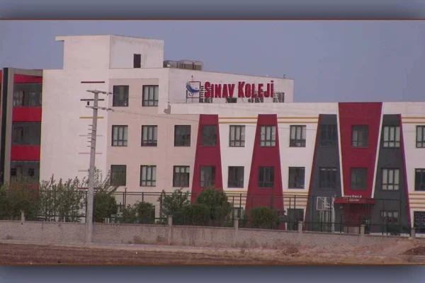 Çocukları okuldan attılar