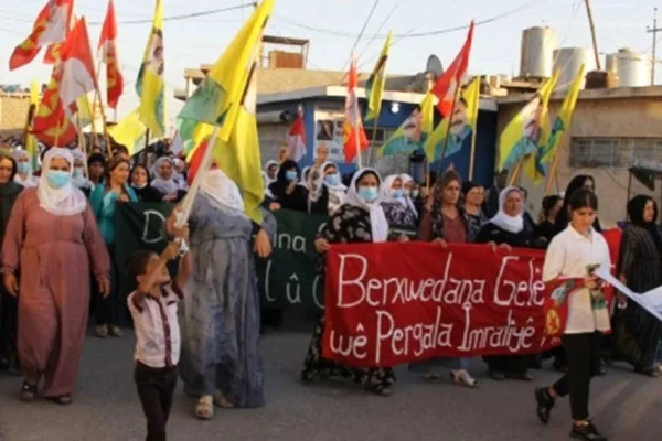 Mexmûr ve Lavrio’da yürüyüşle sonlandırıldı