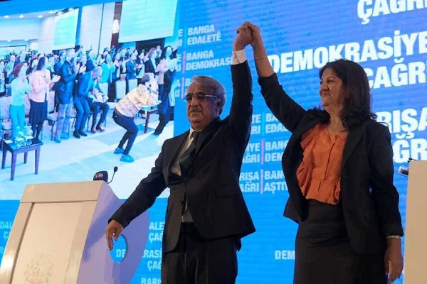 Demokrasiye inanan herkese uzatılan el