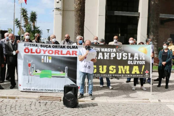 Yıllar geçiyor acılarla
