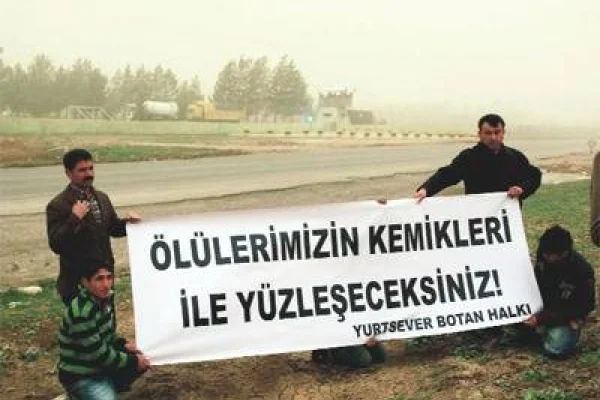 Ölülerimize saygı istiyoruz!