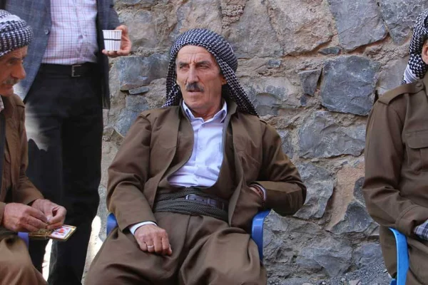 Kürtleri katletmeye ne hakkın var?