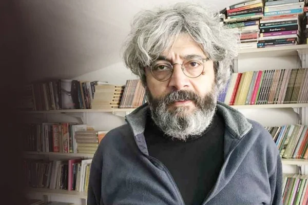 İktidar TL’nin değerini bilerek düşürüyor