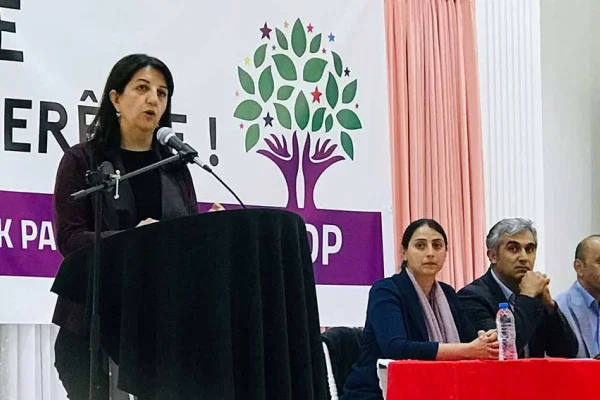 HDP kampanyasını Paris’te başlattı
