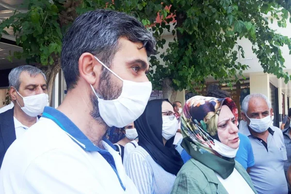 Eşbaşkan ve üyelere gözaltı