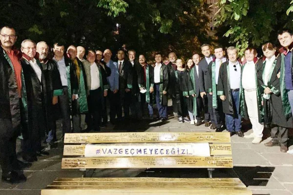 Komisyondan olduğu gibi geçti
