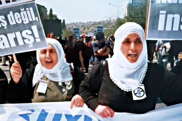 AKP-MHP çadırındaki Annelere!