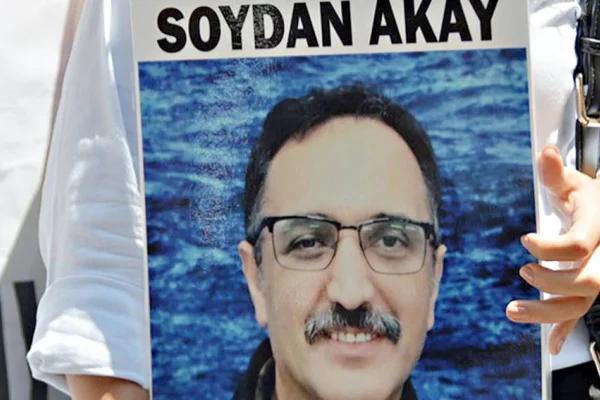 T.C’nin devrimci bir yazarla imtihanı