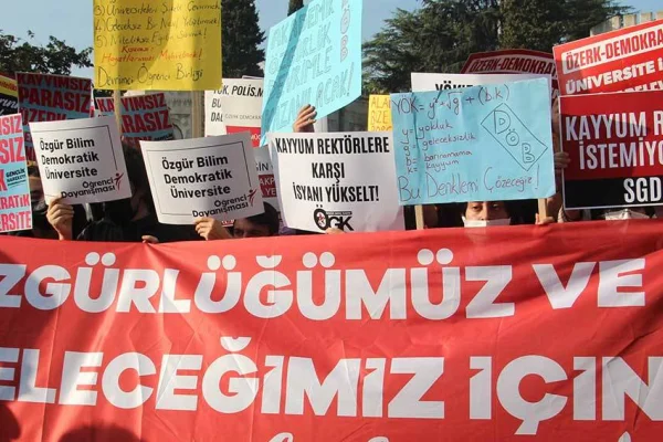 Gençlik örgütleri YÖK’ü protestosu