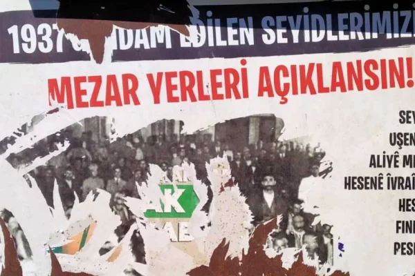 Polis afişleri söktü