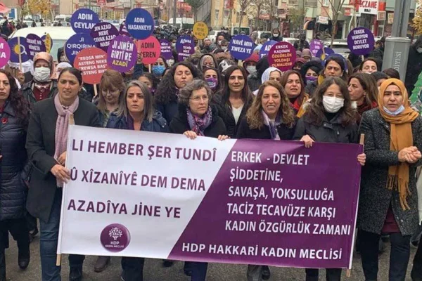 Hakkari’de fuhuş ve uyuşturucuya karşı eylem