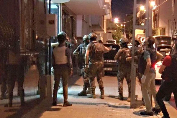 Ankara’da ev baskınları