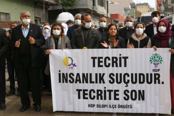 Silopi’de tecrit protestosu