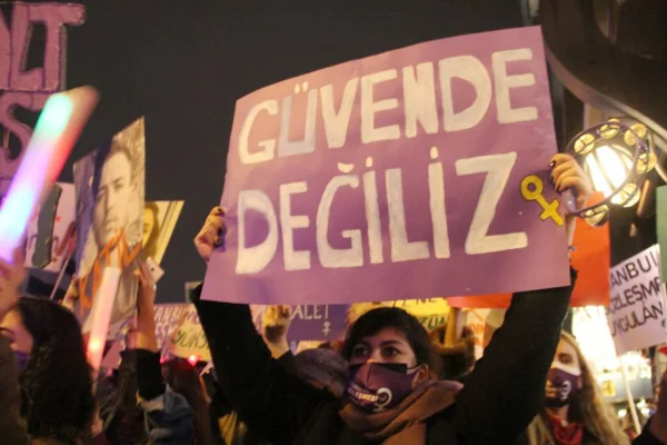 Koruculaştırılmış sanat ve kadın kırımı